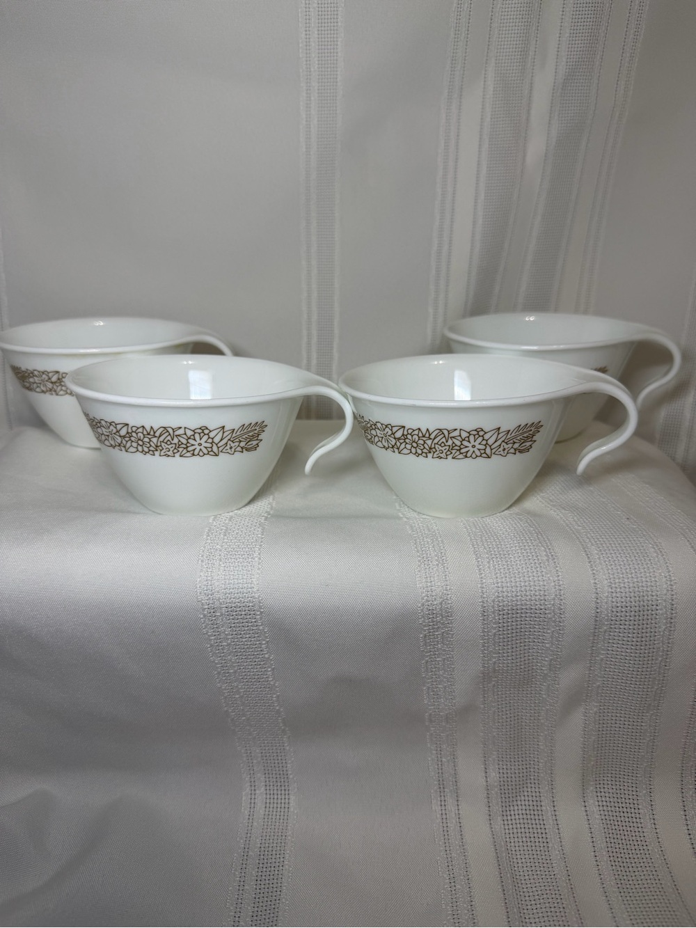 Lot Of 4 Corelle Woodland Brown Hook Handle Coffee/Tea Cups-VINTAGE Corning